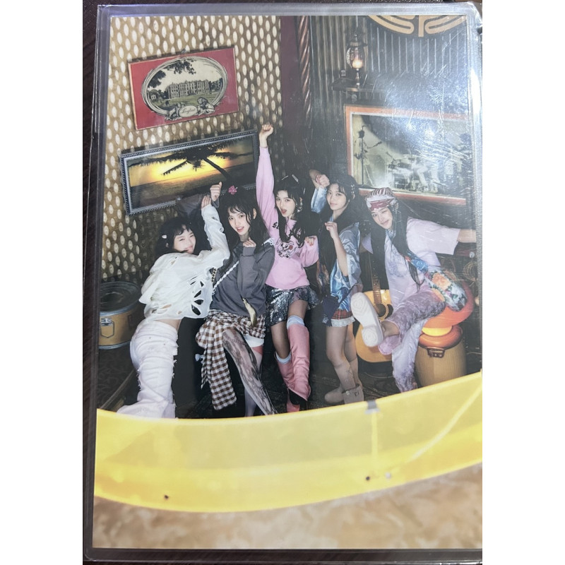 NEW JEANS - Get Up - Weverse Pob Postcard