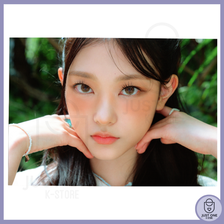 NEW JEANS - Season´s Greetings 2024 - Mini poster A4 Haerin