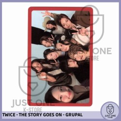 TWICE - THE STORY GOES ON - GRUPAL -1
